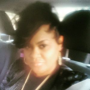 Meet your Posher, Latasha